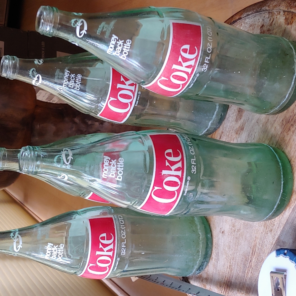 32 oz Coca-Cola bottles